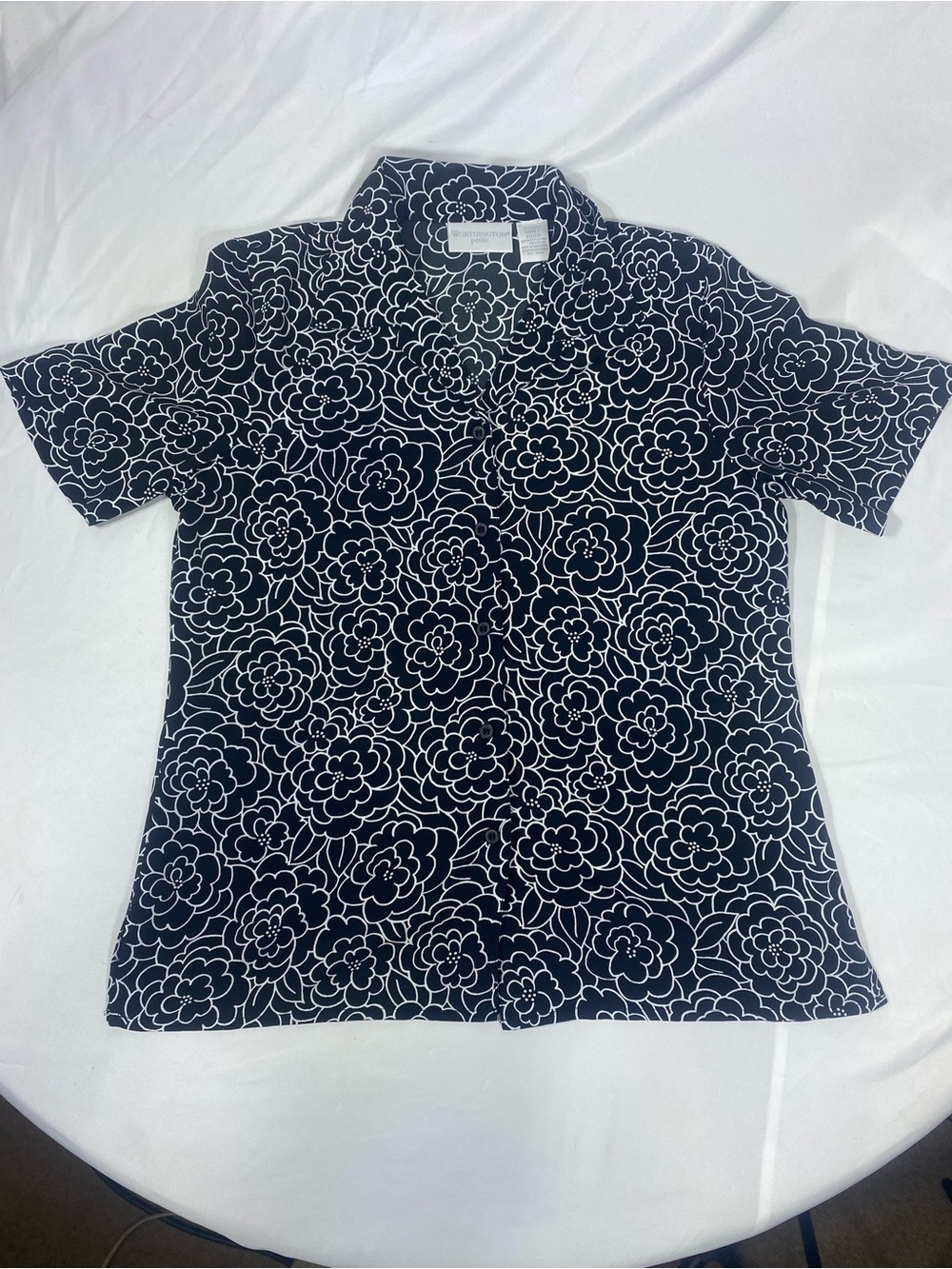Small Worthington Black Floral Button-Down